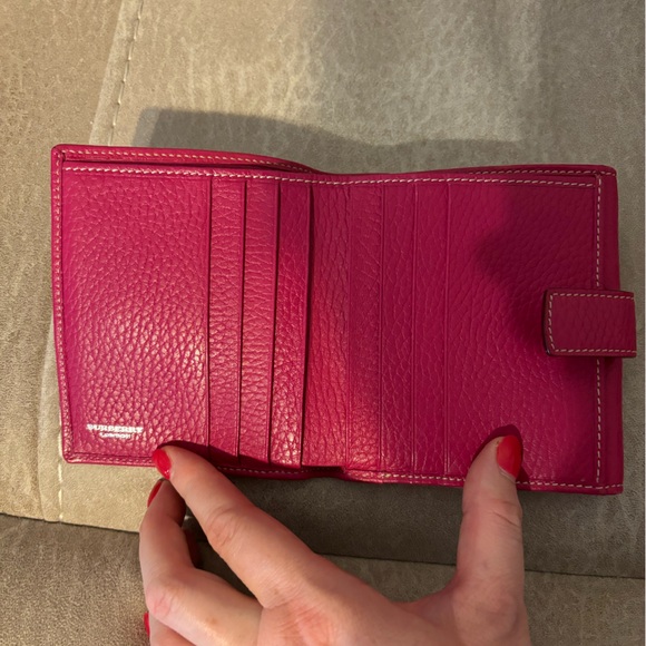Burberry Leather Wallet - Picture 6 of 9